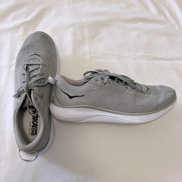 Hoka One One Hupana Flow Women’s 9.5 grey - Picture 3 of 3